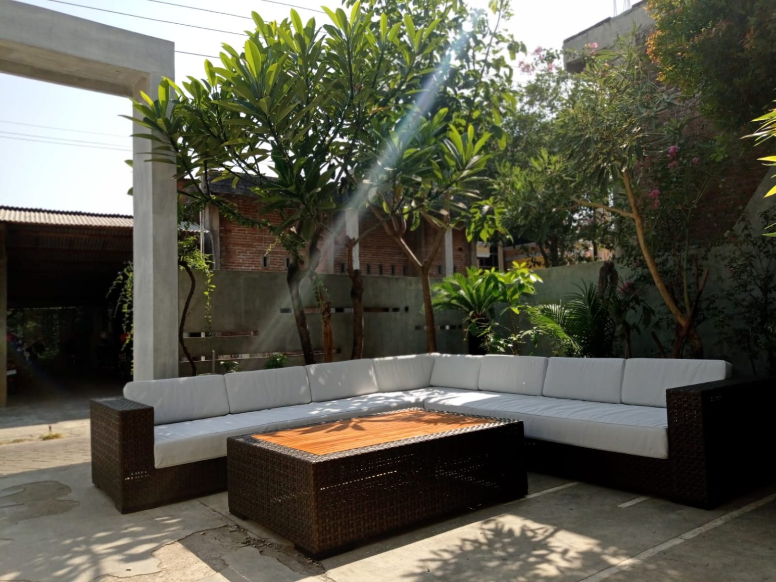 Furniture ruang tamu, kursi tamu custom, furniture industrial