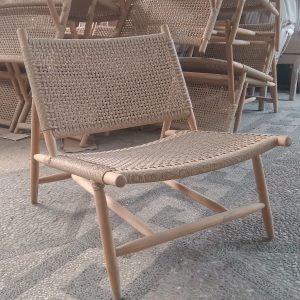 Kursi Lounge Kayu Jati + Anyaman Tali Rami